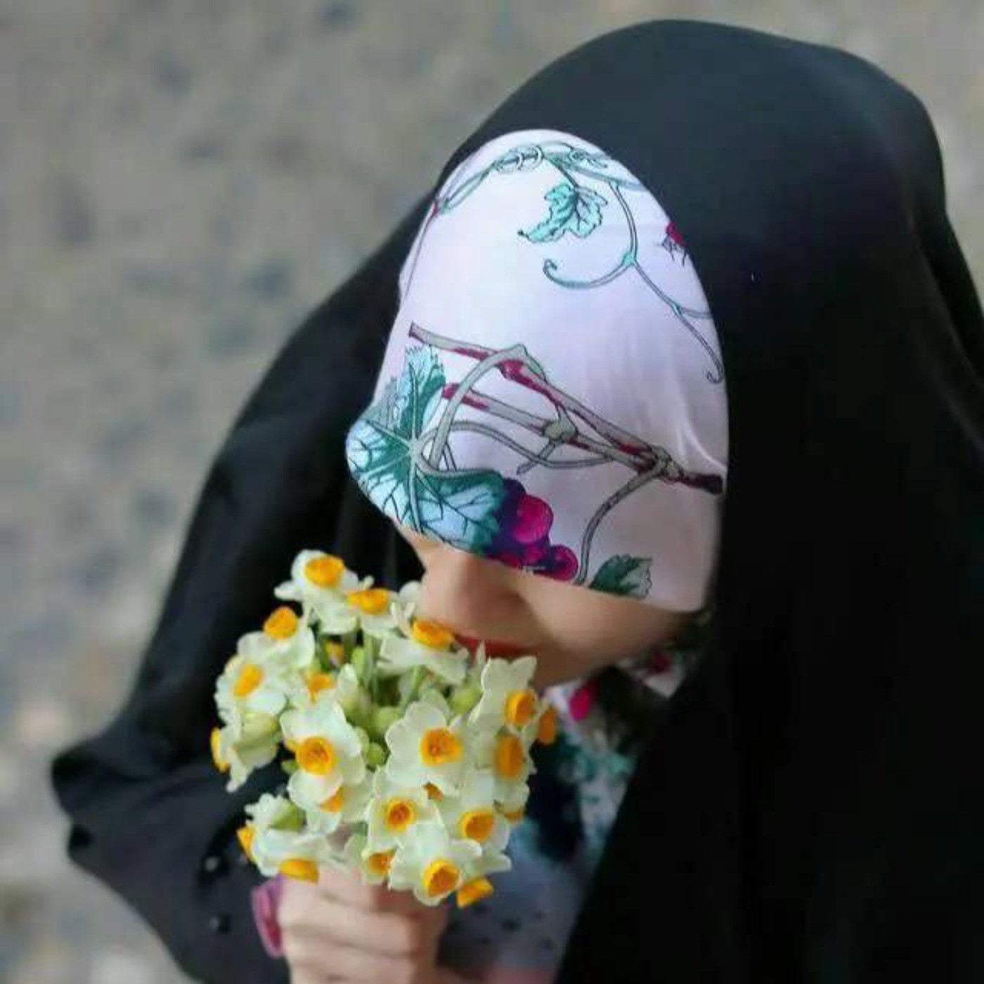 حجاب یعنی من امانت دار چادر حضرت زهرا سلام الله علیها هستم