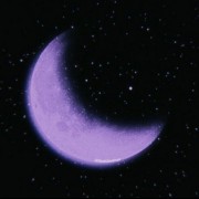 🌙✨️:)ماه درخشان و زیبا ب رنگ بنفش
